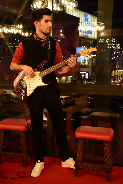 Opening of Rock N Rumps